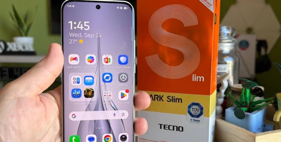 Tecno Spark Slim смартфон с тонким корпусом Android