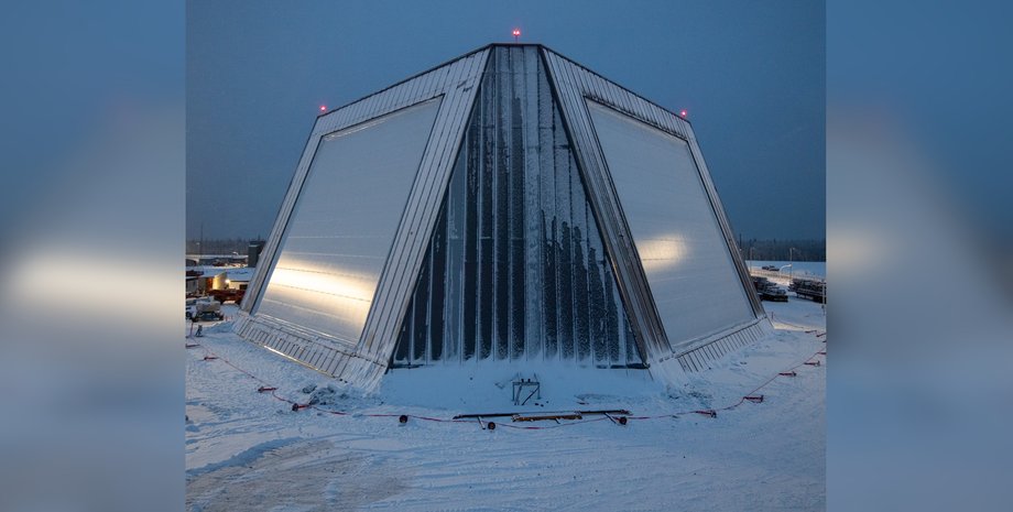 Радар дальнего обнаружения (LRDR)