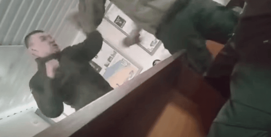 Ивано-Франковск, избиение солдата