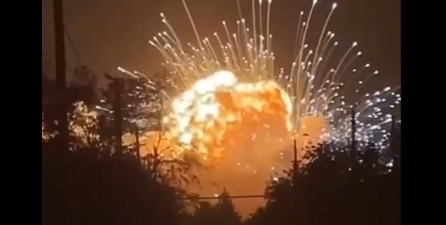 23 склад ГРАУ Минобороны РФ 23 склад ГРАУ Минобороны РФ, Торопец второй склад, Тверская область 21 сентября, 23 арсенал фото, удар по РФ 21 сентября