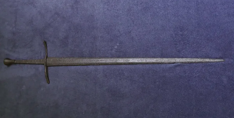 Артефакт передал анонимный благотворитель