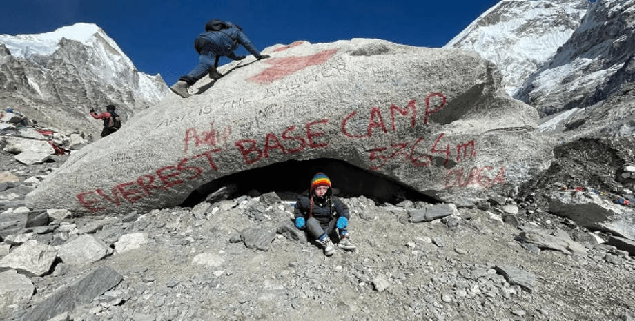 Картер Даллас покорил точку на высоте более 5 300 метров на спине своего отца Росса