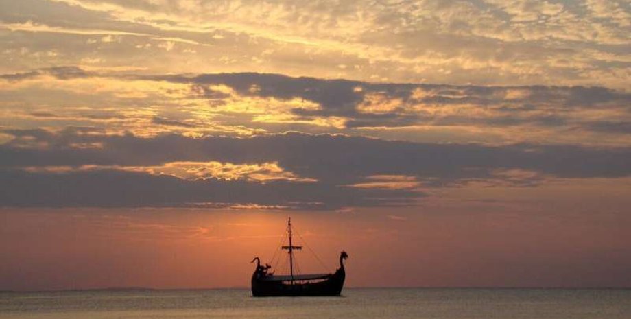 Викинги, серебро, эпоха викингов, серебряные сокровища, древние цивилизации, история денег, изотопы серебра, историческая торговля, культурная эволюция, демократия