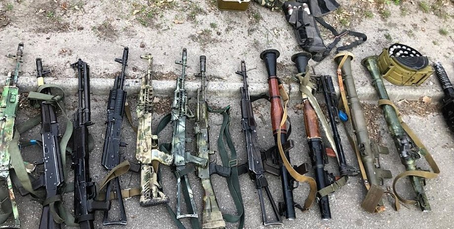 В оружейных магазинах Харькова опровергли слова "слуги" о дефиците патронов