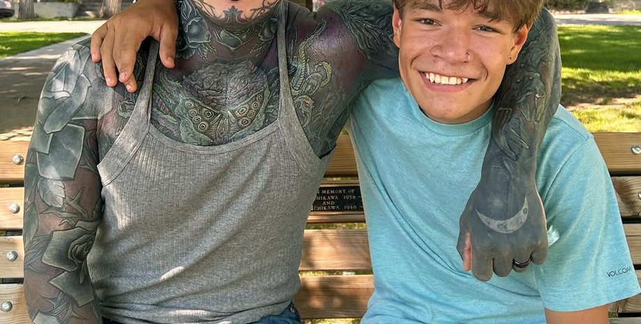 Джеремі Шоліфд та його син