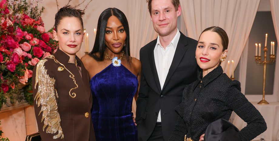 эмилия кларк на ужине Schiaparelli, наоми кемпбелл на ужине Schiaparelli, Schiaparelli официальный ужин