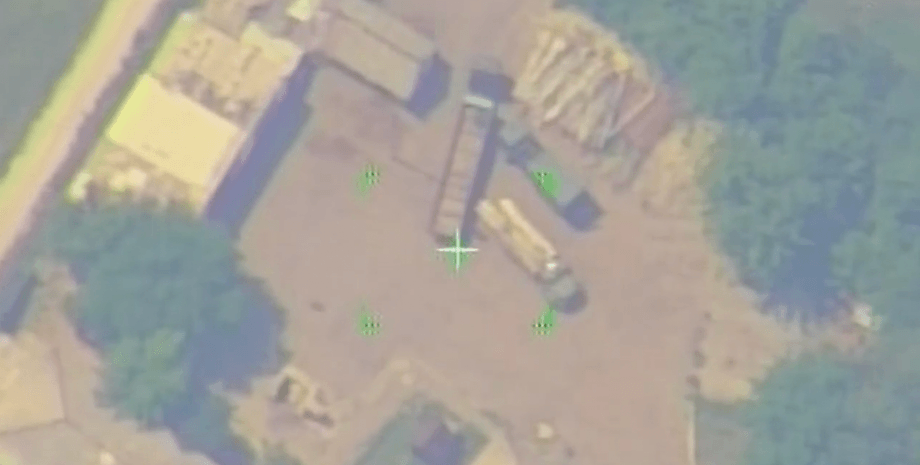 HIMARS, HIMARS зарядка, заряжающая машина HIMARS, HIMARS уничтожили, хаймарс, химарс