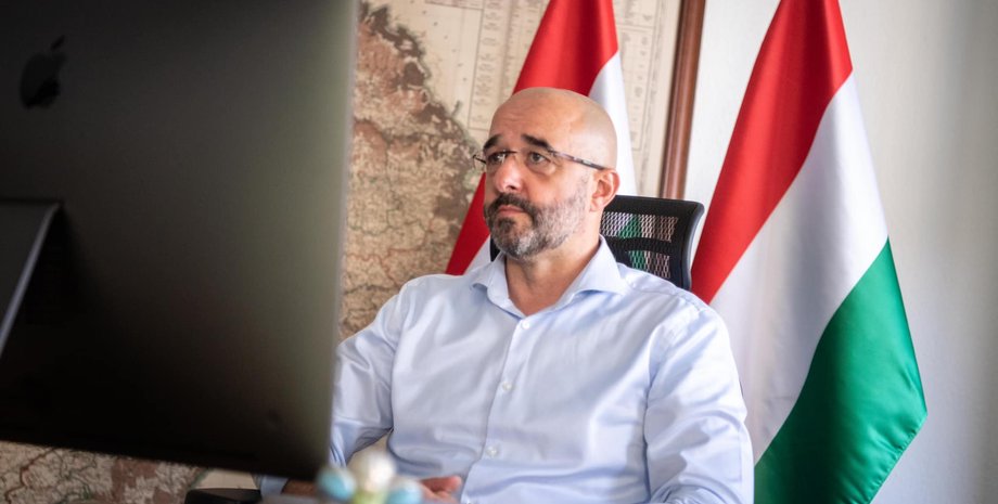 Золтан Ковач, фото