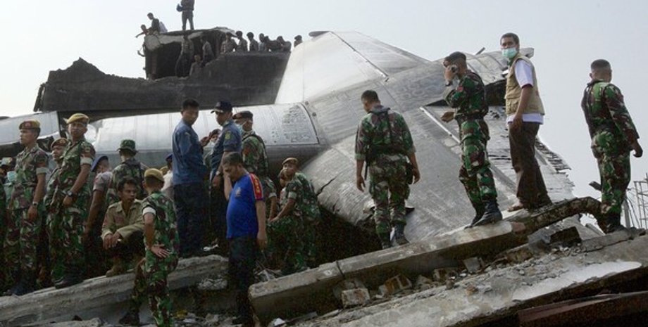 Авиакатастрофа в Индонезии