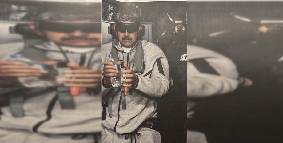 Николас Мадуро Николас Мадуро в сером спортивном костюме