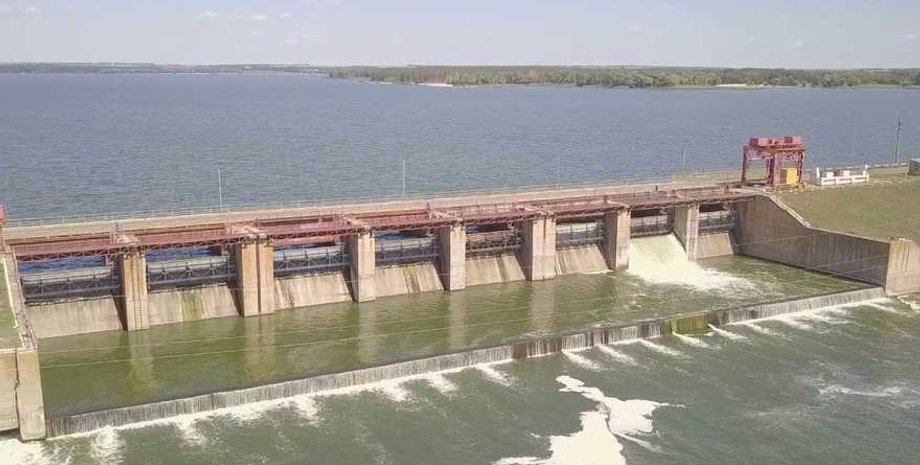Дамба Печенежского водохранилища
