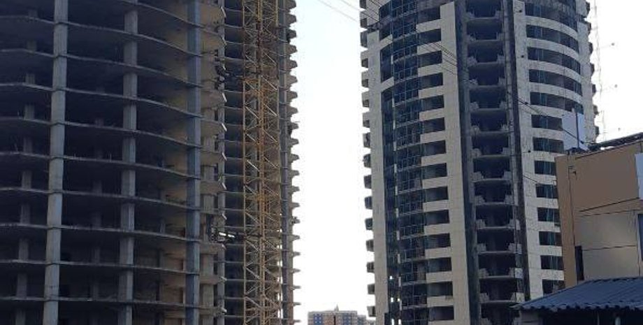 Высокоэтажка, недострой, место самоубийство