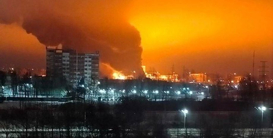Пожар на заводе в РФ