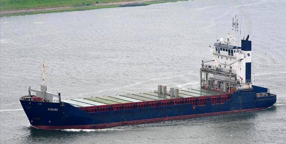 Гражданское судно, Мариуполь, обстрел