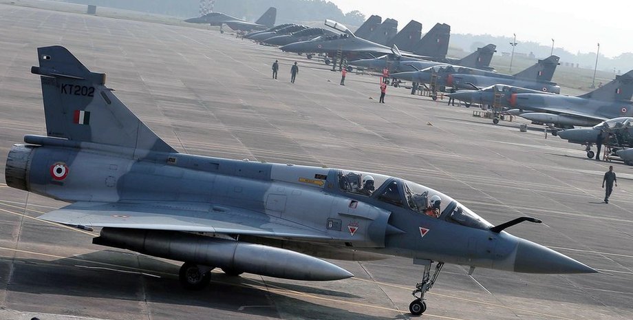 Бой истребителей Пакистана и Индии