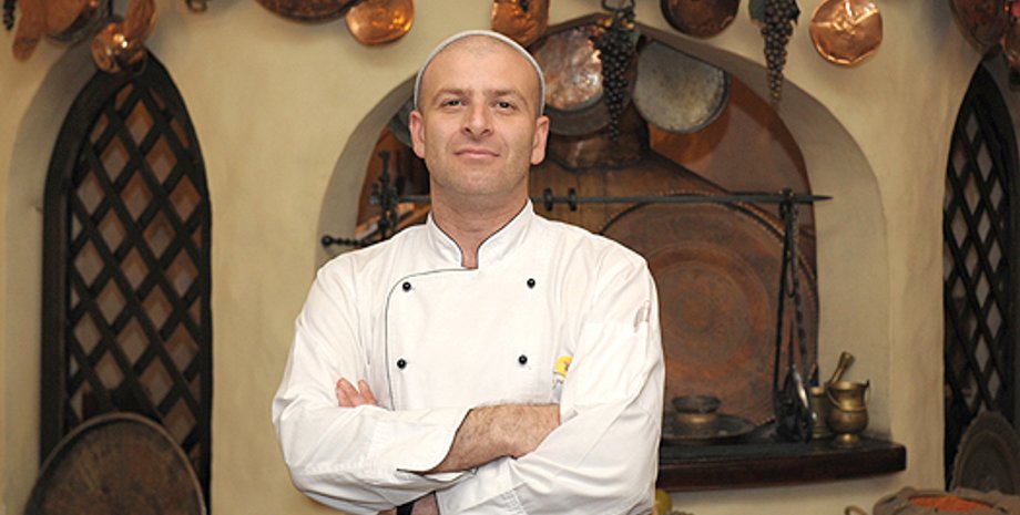 Анатолий Белов