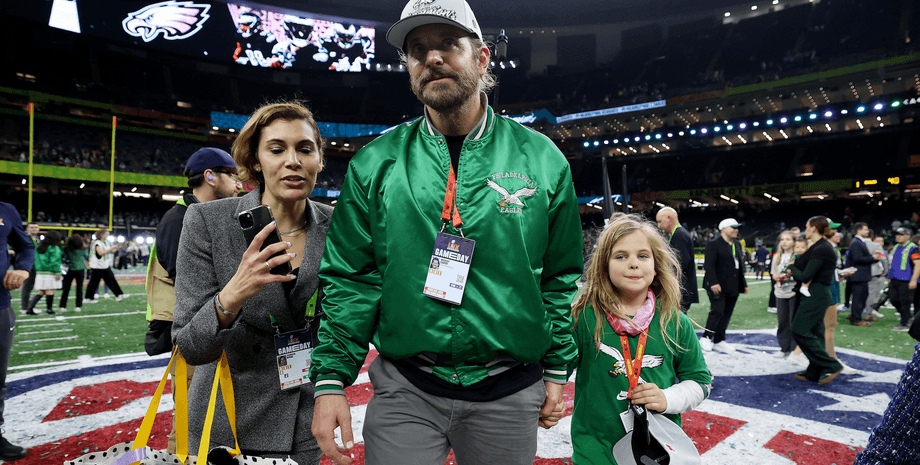 Брэдли Купер с дочерью Леей, дочь брэдли купера, супербоул 2025, ирина шейк, джиджи хадид, брэдли купер личная жизнь