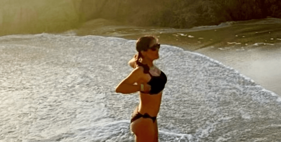 Сальма Хайек, Сальма Хайек фигура, Сальма Хайек в бикини, купальник, валентина пино, дочь сальмы хайек