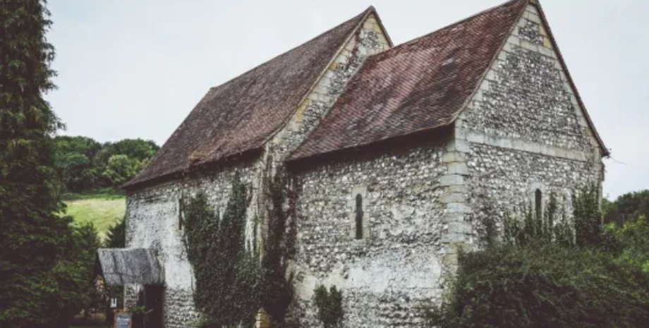 Церковь Доде в графстве Кент, что в Великобритании, реставрировали, храм открыли впервые за 650 лет