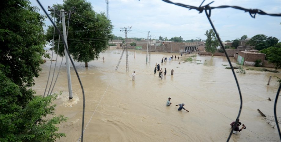 Последствия наводнений в Пакистане, наводнения, пакистан,
