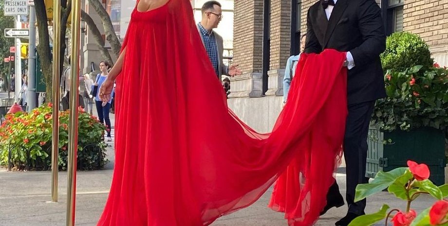 Секс в большом городе фото И просто так... костюмы фото 2022