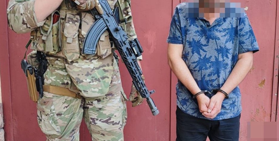 СБУ навідник, миколаїв, сбу, інформатор, рф, окупант, зрадник, листування з фсб, обстріл, навідник, окупація, співпраця з фсб