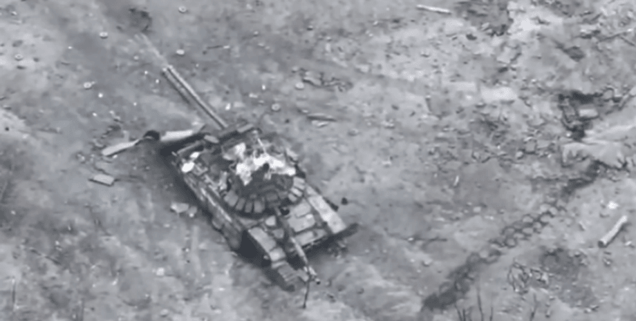 танк подбитый, танк ВС РФ, танк, подбили танк