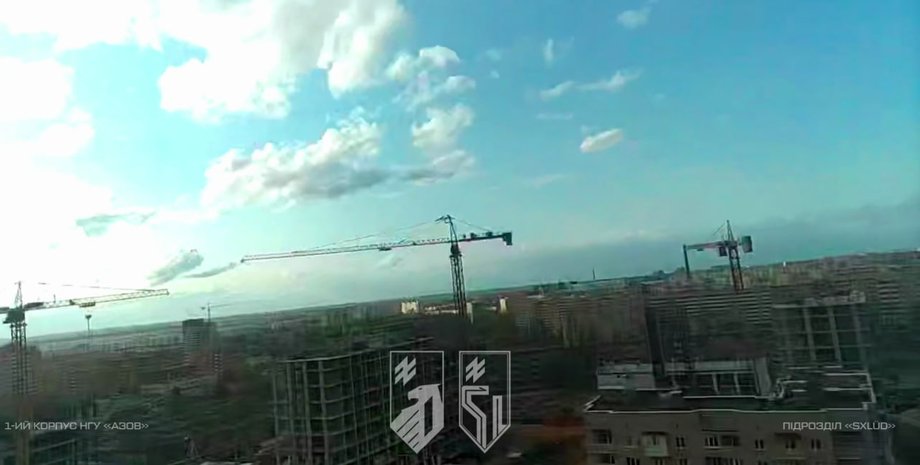 Военные "Азова" показали Мариуполь