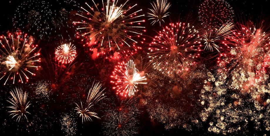Феєрверки на Новий рік - у поліції нагадали про заборону піротехніки Салют