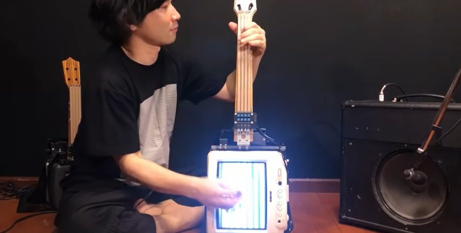 гитара, телевизор, музыкальный электроинструмент