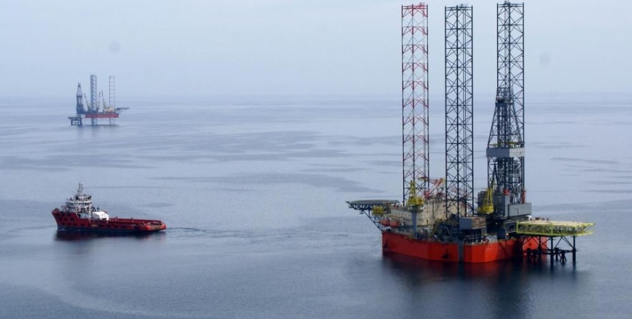 "Вышки Бойко", Черное море, газо- и нефтедобывающие платформы