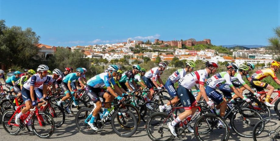 португалія, спорт, велогонки, поворот, фініш, велосипедисти, казус, скандал