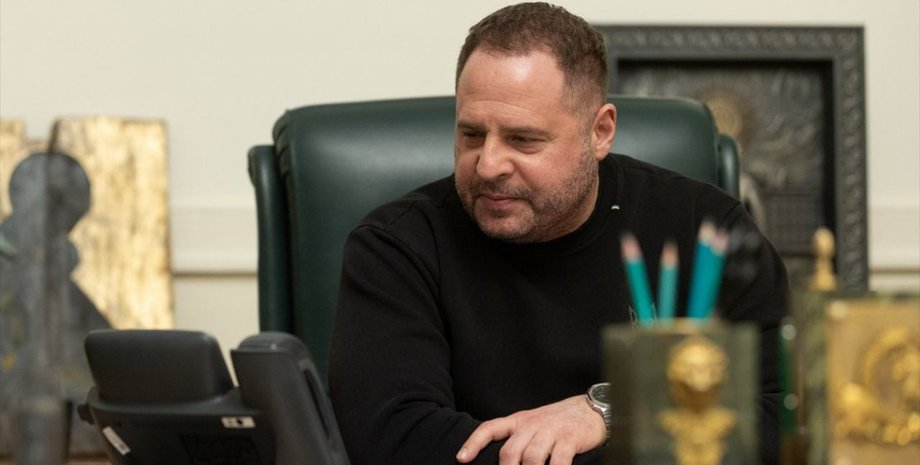 Ермак потроллил Медведева, а потом удалил свой пост