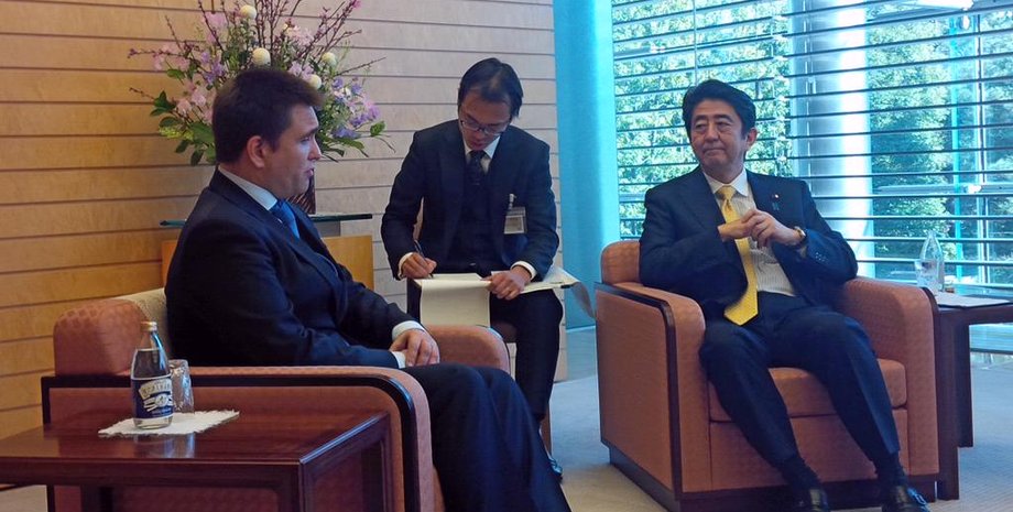 Встреча главы МИД Павла Климкина с премьер-министром Синдзо Абэ / Фото: Twitter МИД Украины