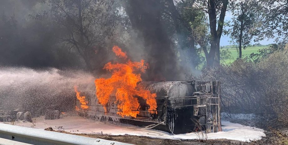 бензовоз, ДТП, поліція, Київська область, трагедія на дорозі, ДТП на дорозі, жертви ДТП