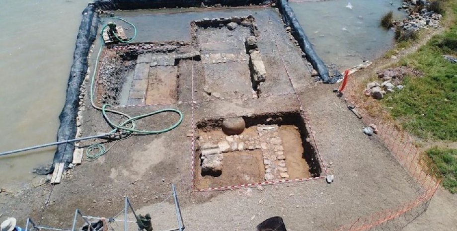 Греция, Афины, Саламин, раскопки, археологи, артефакты, Гомер, Иллиада