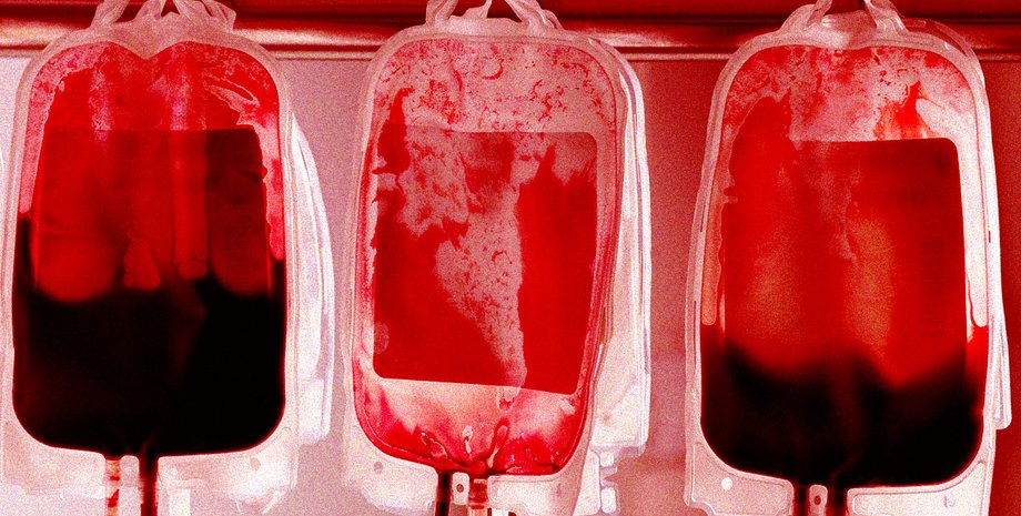 кров, пакети, червоний колір, фото