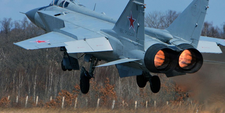 МіГ-31, МіГ-31 літак, зліт літака МіГ-31, винищувач МіГ-31