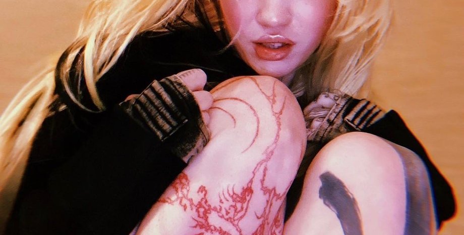 Граймс, співачка, діти