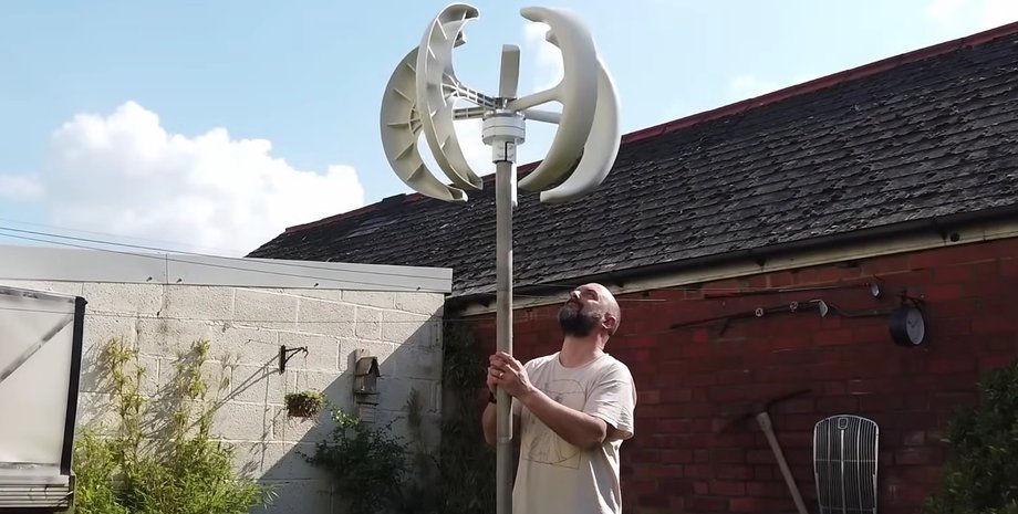 Вертикальный ветрогенератор