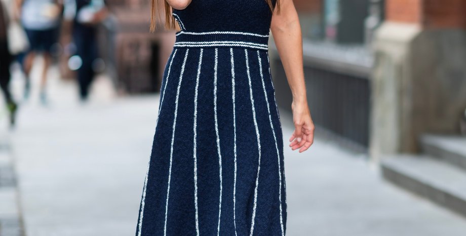 Кэти Холмс, улица, люди, здания