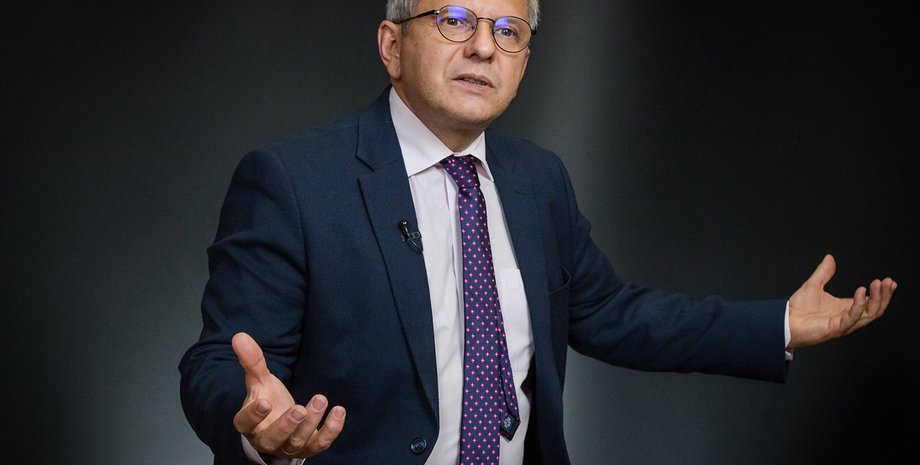 помощь партнеров, поддержка Запада, Олег Устенко