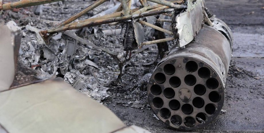 Дрон уничтожил вертолет Ми-8МТ, стоявший на территории воинской части в ПМР