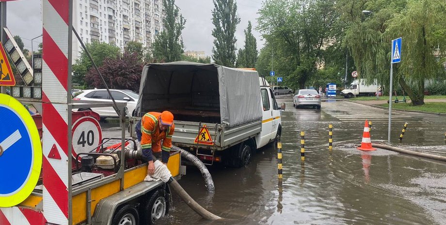 Сильный ливень в Киеве