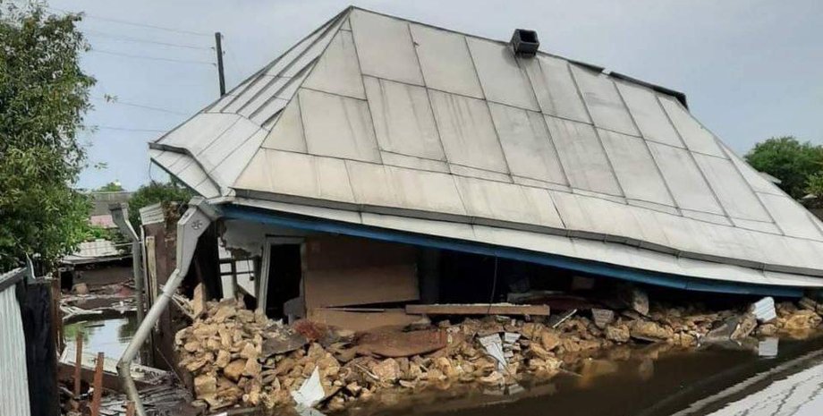 дом в Алешках, разрушенный дом в Алешках, затопленный дом в Алешках
