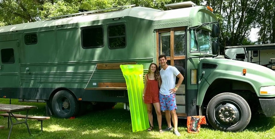 дом на колесах CAT, Caterpillar C7, дом на колесах, автодом Caterpillar C7