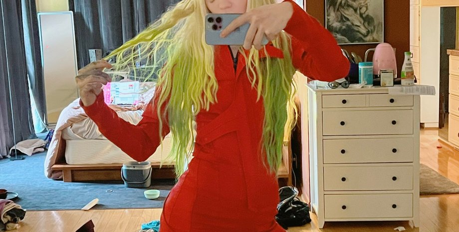 Співачка Граймс, Ілон Маск, мати дітей Ілона Маска