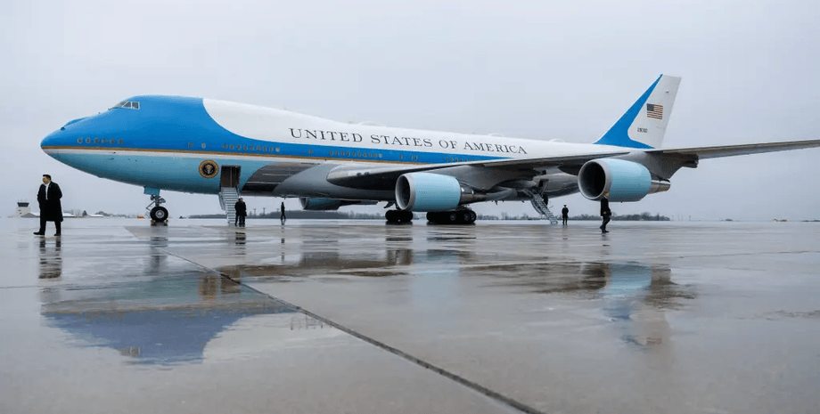 Літак Дональда Трампа, Літак Air Force One, Літак Boeing VC-25A, Літак президента США, літак президента, найзахищеніший літак, Борт номер один, Air Force One Трамп