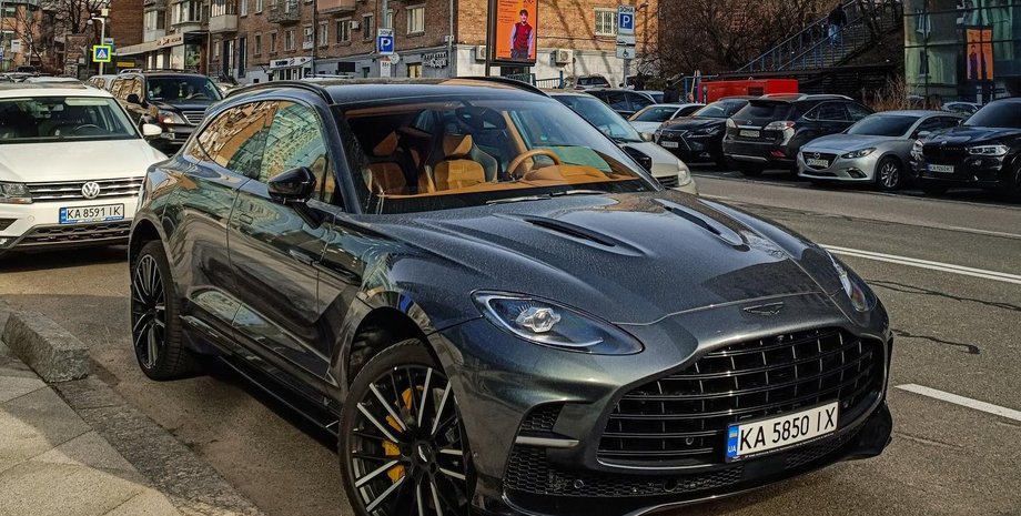 Aston Martin DBX707, Aston Martin DBX, новый Aston Martin DBX, кроссовер Aston Martin