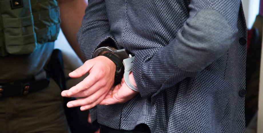 арестованный чиновник, коррупция, приговор